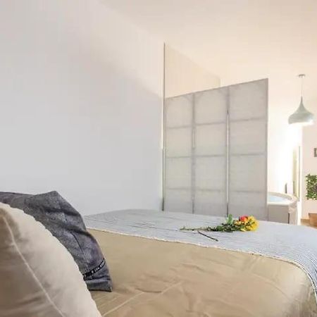 Apartamento Suit Centro Historico De Malaga Bagian luar foto
